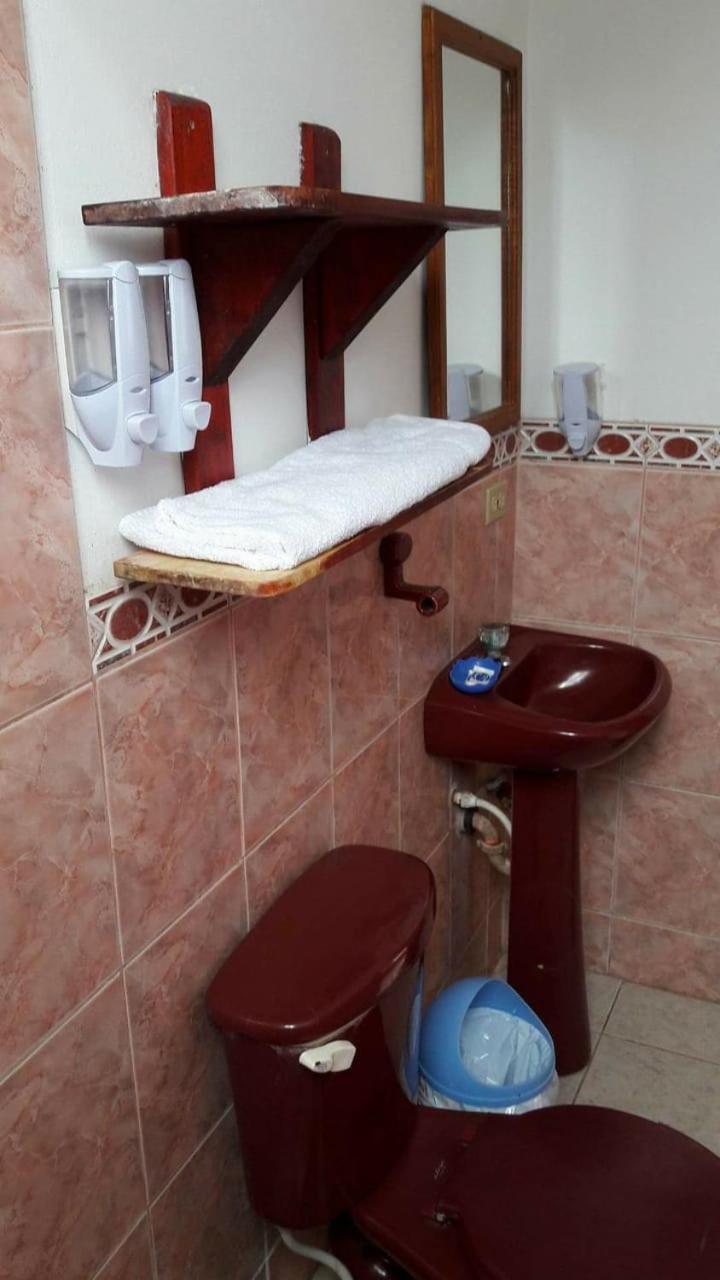 פורטו וילאמיל Hospedaje Sarita מראה חיצוני תמונה
